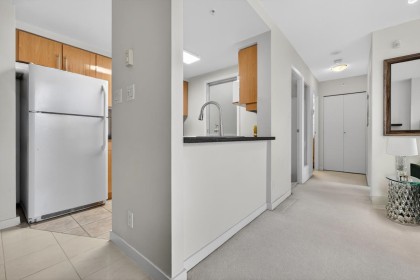 Photo 8 at 1505 - 193 Aquarius Mews, Yaletown, Vancouver West