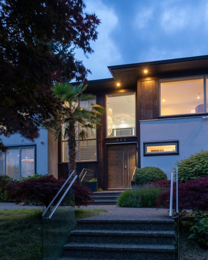 Photo 2 at 985 Eyremount Drive, British Properties, West Vancouver