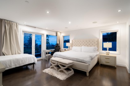 Photo 22 at 985 Eyremount Drive, British Properties, West Vancouver