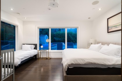 Photo 18 at 985 Eyremount Drive, British Properties, West Vancouver