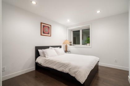 Photo 37 at 985 Eyremount Drive, British Properties, West Vancouver