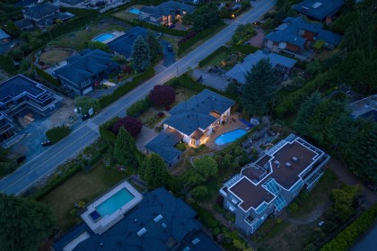 Photo 4 at 985 Eyremount Drive, British Properties, West Vancouver