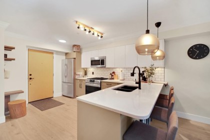Photo 10 at 303 - 857 W 15th Street, Mosquito Creek, North Vancouver