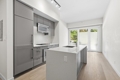 Photo 2 at 104 - 4488 Cambie Street, Cambie, Vancouver West