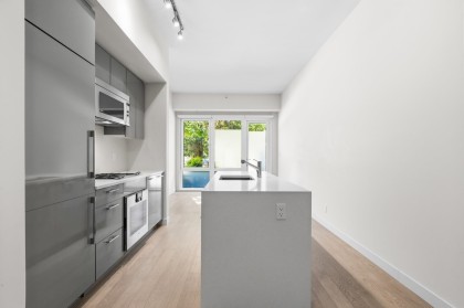 Photo 8 at 104 - 4488 Cambie Street, Cambie, Vancouver West