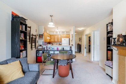 Photo 3 at 306 - 2929 W 4th Avenue, Kitsilano, Vancouver West