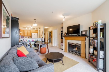 Photo 5 at 306 - 2929 W 4th Avenue, Kitsilano, Vancouver West
