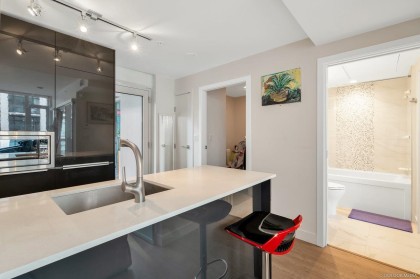 Photo 5 at 502 - 1283 Howe Street, Downtown VW, Vancouver West
