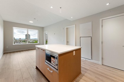Photo 11 at 602 - 110 E 17th Street, Central Lonsdale, North Vancouver