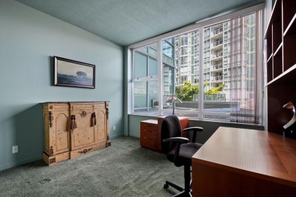 Photo 16 at 501 - 1099 Marinaside Crescent, Yaletown, Vancouver West