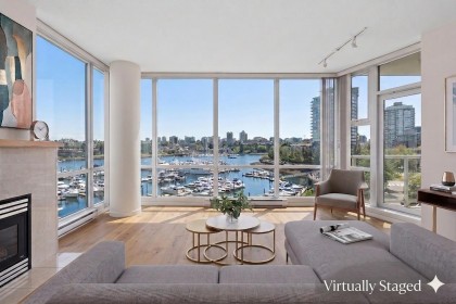 Photo 3 at 501 - 1099 Marinaside Crescent, Yaletown, Vancouver West