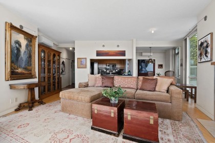 Photo 4 at 501 - 1099 Marinaside Crescent, Yaletown, Vancouver West