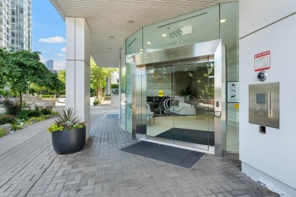 Photo 25 at 501 - 1099 Marinaside Crescent, Yaletown, Vancouver West