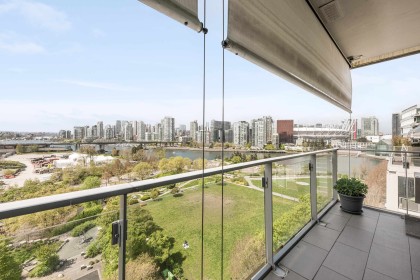 Photo 32 at 1009 - 181 W 1st Avenue, False Creek, Vancouver West