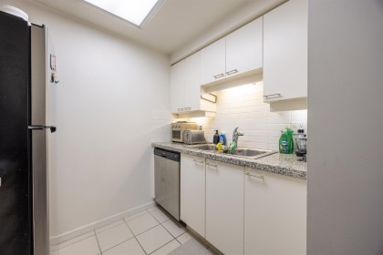 Photo 9 at 2505 - 388 Drake Street, Yaletown, Vancouver West