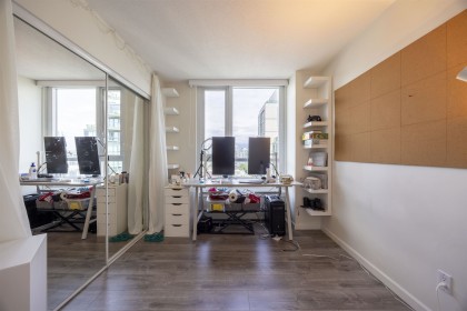 Photo 14 at 2505 - 388 Drake Street, Yaletown, Vancouver West