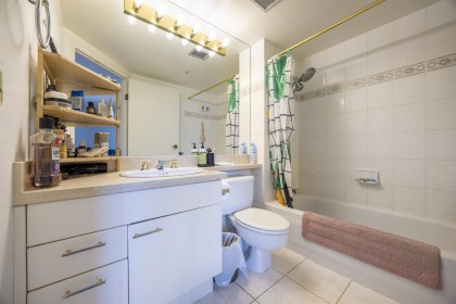 Photo 15 at 2505 - 388 Drake Street, Yaletown, Vancouver West