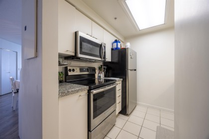 Photo 8 at 2505 - 388 Drake Street, Yaletown, Vancouver West