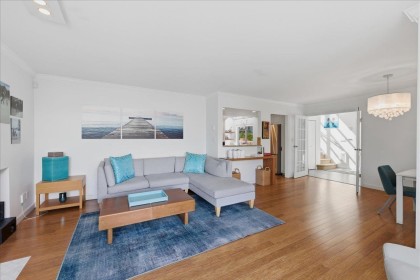 Photo 4 at 1523 Mariner Walk, False Creek, Vancouver West