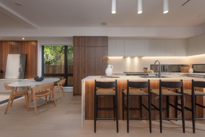 Photo 1 at 1 - 275 W 17th Avenue, Cambie, Vancouver West