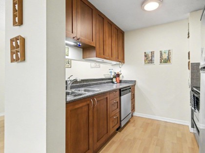 Photo 3 at 508 - 1508 Mariner Walk, False Creek, Vancouver West