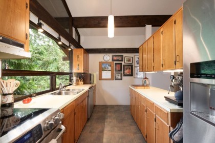 Photo 17 at 5335 Marine Drive, Caulfeild, West Vancouver