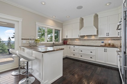 Photo 14 at 4882 Vista Place, Caulfeild, West Vancouver