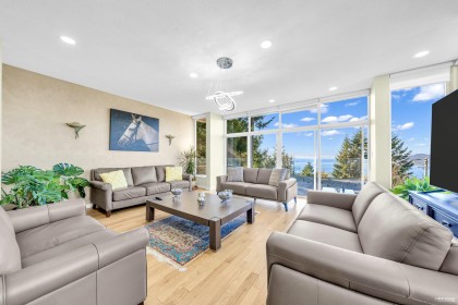 Photo 3 at 4673 Woodburn Road, Cypress Park Estates, West Vancouver