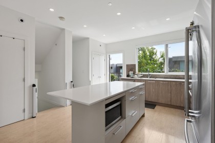 Photo 3 at 38 - 3597 Malsum Drive, Roche Point, North Vancouver