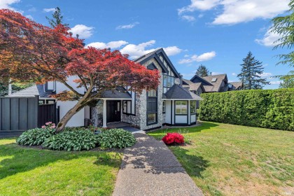 Photo 2 at 111 Sandringham Crescent, Upper Lonsdale, North Vancouver