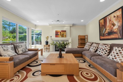 Photo 2 at 3091 W 38th Avenue, Kerrisdale, Vancouver West