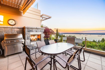Photo 16 at 101 - 2535 Garden Court, Whitby Estates, West Vancouver
