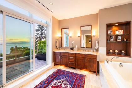 Photo 22 at 101 - 2535 Garden Court, Whitby Estates, West Vancouver