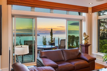 Photo 11 at 101 - 2535 Garden Court, Whitby Estates, West Vancouver