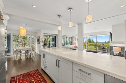 Photo 8 at 47 - 2202 Folkestone Way, Panorama Village, West Vancouver