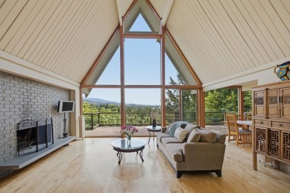 Photo 2 at 820 Younette Drive, Sentinel Hill, West Vancouver