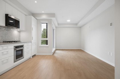 Photo 6 at 516 - 110 E 17th Street, Central Lonsdale, North Vancouver