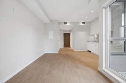 Photo 5 at 516 - 110 E 17th Street, Central Lonsdale, North Vancouver