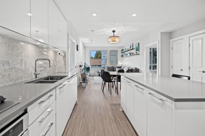 Photo 8 at 315 - 2651 Library Lane, Lynn Valley, North Vancouver