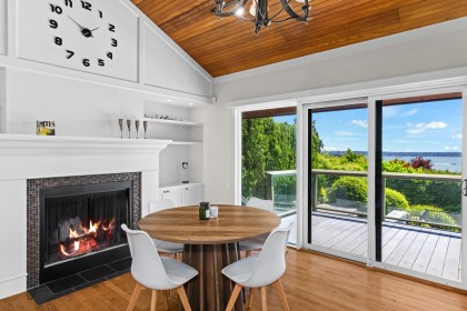 Photo 7 at 2370 Queens Avenue, Queens, West Vancouver