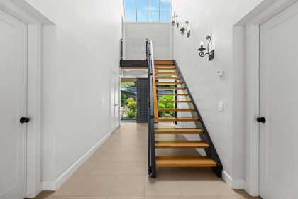 Photo 3 at 2370 Queens Avenue, Queens, West Vancouver