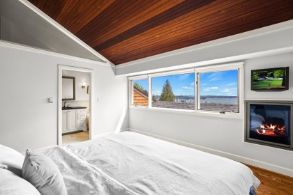 Photo 18 at 2370 Queens Avenue, Queens, West Vancouver