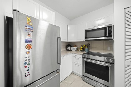 Photo 9 at 106 - 503 W 16th Avenue, Fairview VW, Vancouver West