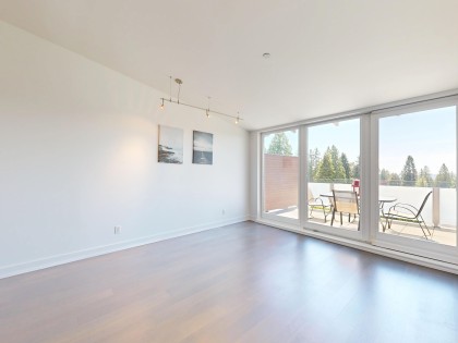 Photo 8 at 402 - 650 Evergreen Place, Delbrook, North Vancouver
