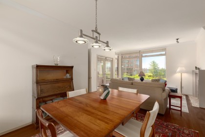 Photo 7 at 306 - 2271 Bellevue Avenue, Dundarave, West Vancouver