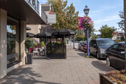 Photo 37 at 306 - 2271 Bellevue Avenue, Dundarave, West Vancouver