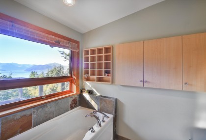 Photo 9 at 170 Highview Place, Lions Bay, West Vancouver