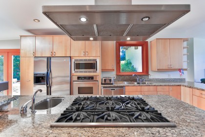 Photo 4 at 170 Highview Place, Lions Bay, West Vancouver