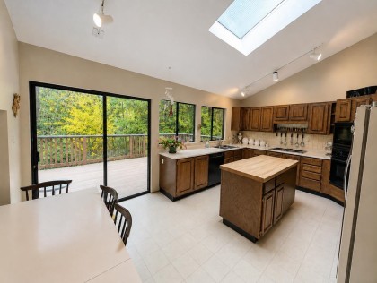 Photo 10 at 1498 Chamberlain Drive, Lynn Valley, North Vancouver