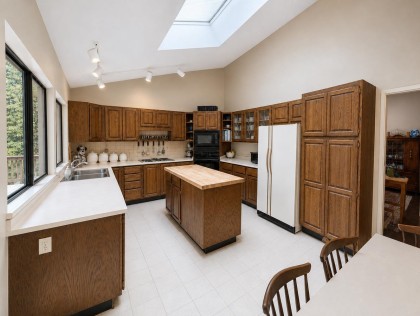 Photo 11 at 1498 Chamberlain Drive, Lynn Valley, North Vancouver